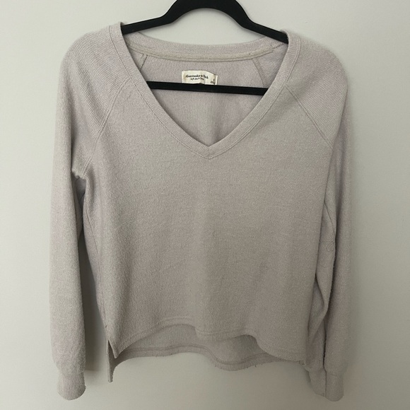 Abercrombie & Fitch Sweaters - Abercrombie Gray Sweater